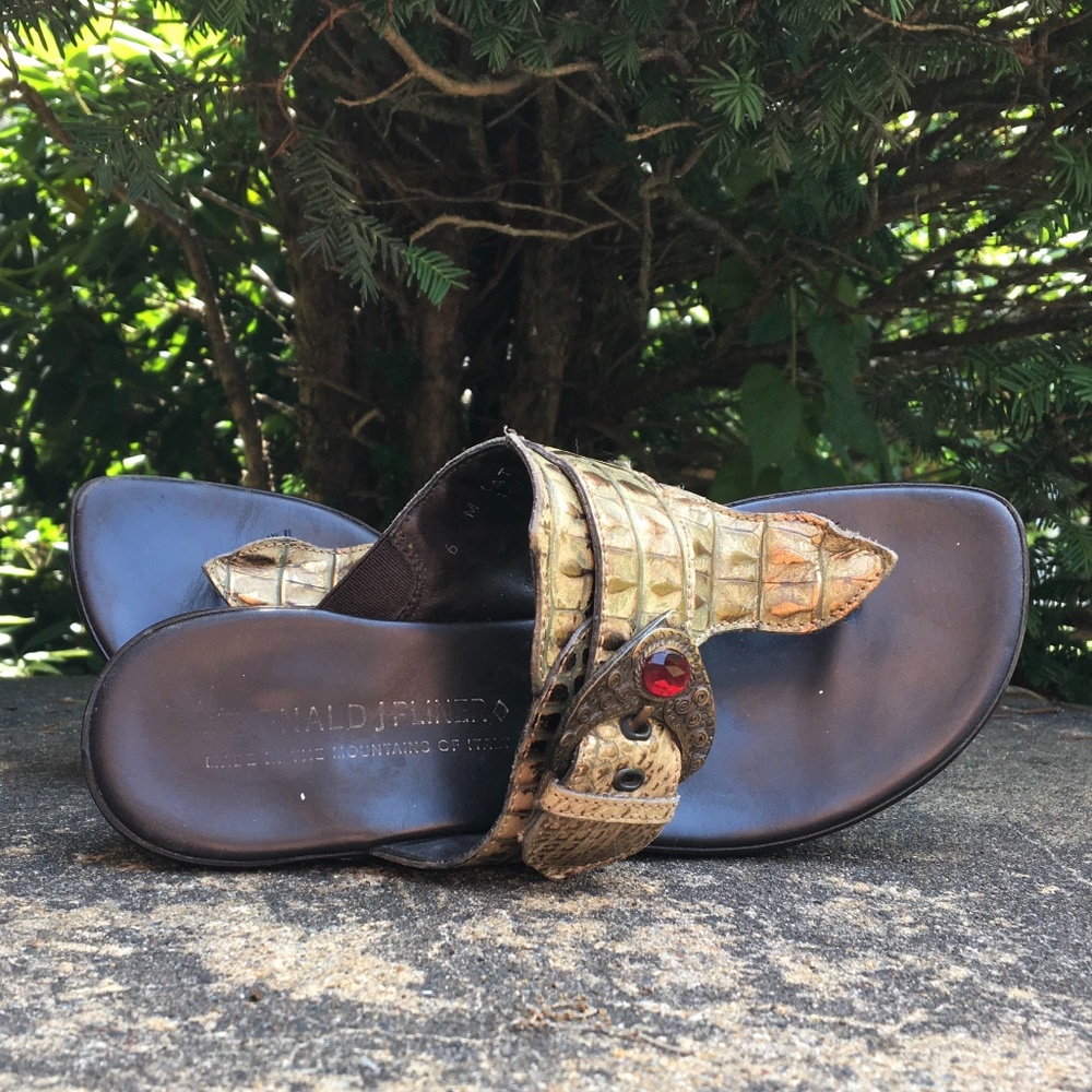 DJP "Cathie" Wedge Thong Sandal Gold Croc